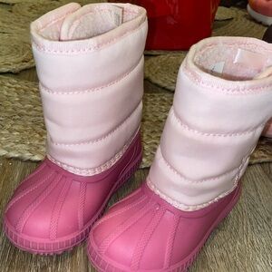 TG Pink winter Duck Boot - size 5